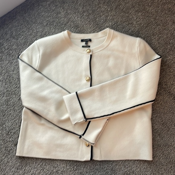 Great Chanel style cardigan - Picture 3 of 7